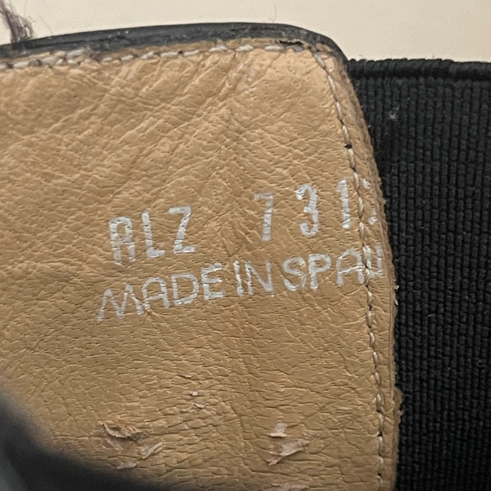 Always Chic!  Vintage Ralph Lauren Black Chelsea Leather Ankle Boots 3" Heel 9.5 - Picture 10 of 14